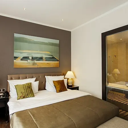 Quentin Boutique Hotel 4*