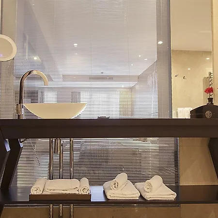 Quentin Boutique Hotel