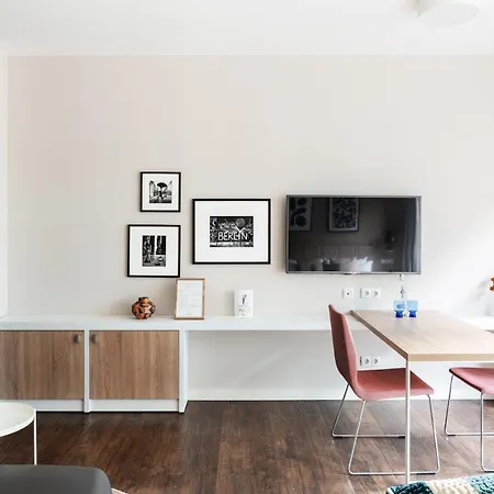 Numa Nook Aparthotel 4*