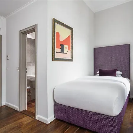 Bob W Mitte 4* Berlin