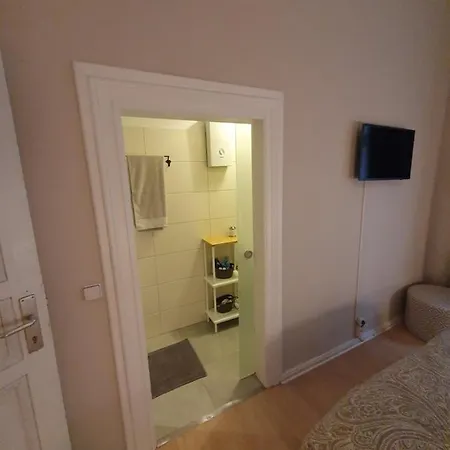 Apartment West