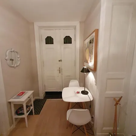 Apartment West