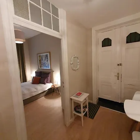 Apartment West