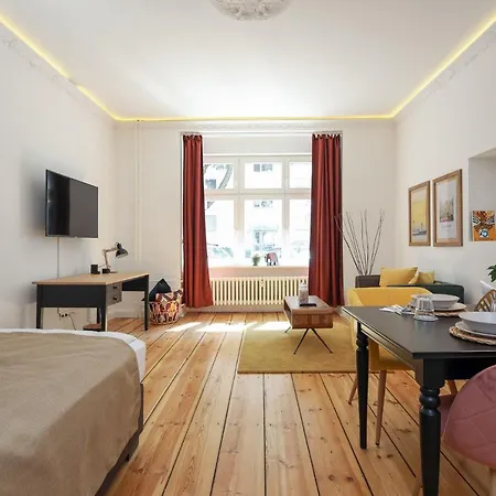 4 Personen Altbau Nahe Kurfuerstendamm - Romeo & Julia Apartment Berlin