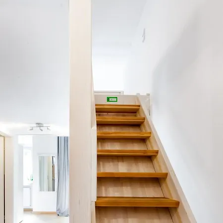 Dr Prenzlauer Berg Apartment