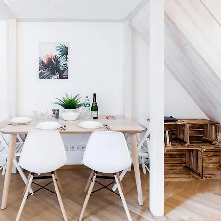 Dr Prenzlauer Berg Apartment