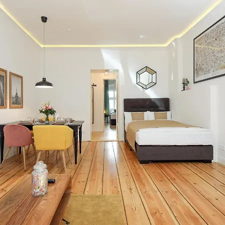 Apartment 4 Personen Altbau Nahe Kurfuerstendamm - Romeo & Julia *