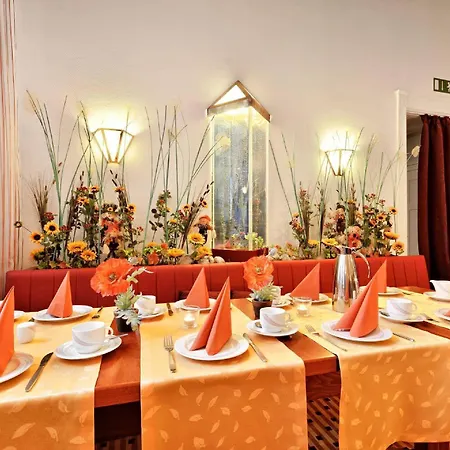 Otel Schoeneberg