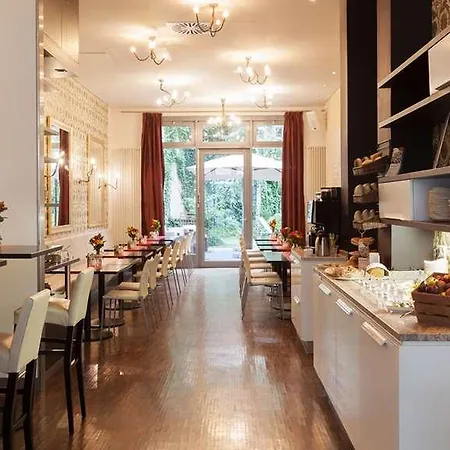 Vienna Townhouse 4*