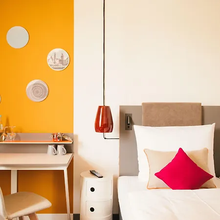 Hotel Vienna House Easy By Wyndham Prenzlauer Berg 3*