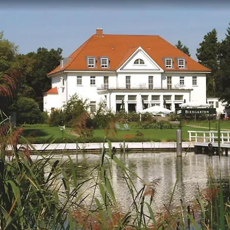 Hotel Schmoeckwitz 3*
