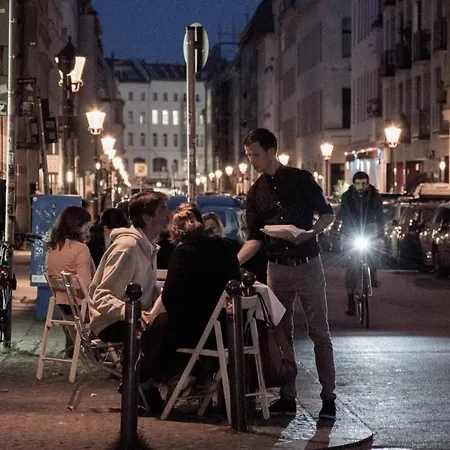 Private In The Center Of * Berlín