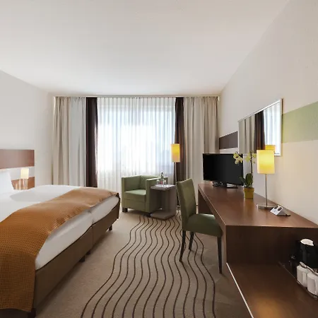 Отель City-east Landsberger Allee, An Ihg 4*