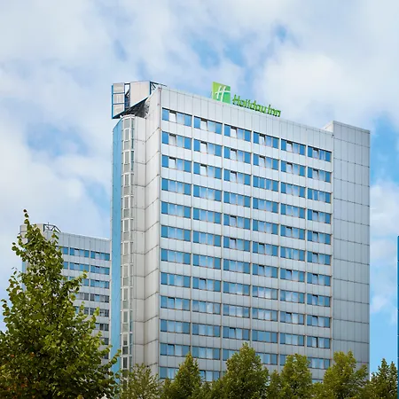 Отель City-east Landsberger Allee, An Ihg 4*
