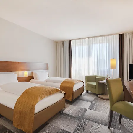 Отель City-east Landsberger Allee, An Ihg 4*