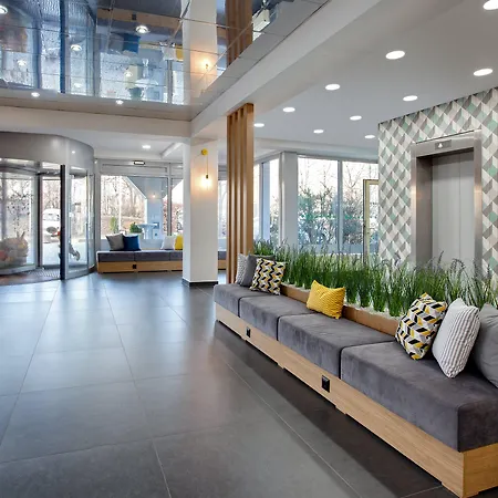 Отель City-east Landsberger Allee, An Ihg 4*
