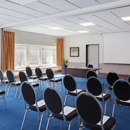 Отель City-east Landsberger Allee, An Ihg 4*