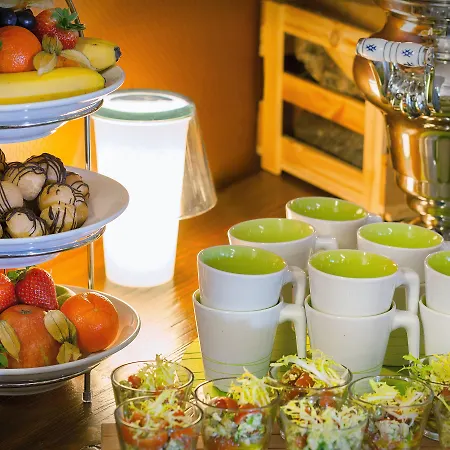 City-east Landsberger Allee, An Ihg 4* Берлин