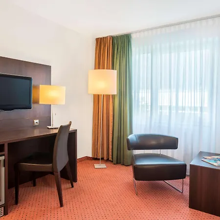 Nh City Ost Hotel 4*