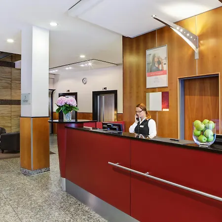 Intercityhotel Ostbahnhof Hotell Berlin