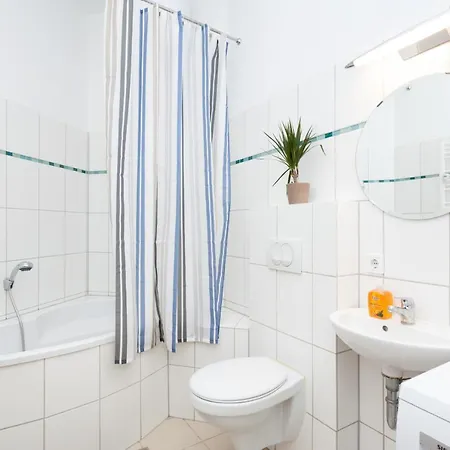 Boediker Loft, 3 Bedroom App With 2 Bath In Friedrichshain Up To 9 Appartamento *