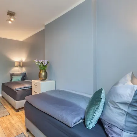 The Paul Ii, 3 Bedrooms Up To 6 Ppl In Prenzlauer Berg Apartment *