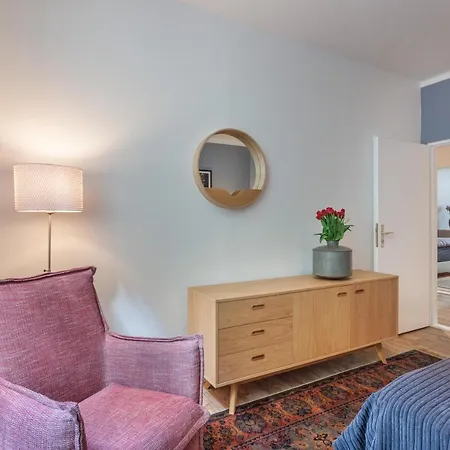 The Paul Ii, 3 Bedrooms Up To 6 Ppl In Prenzlauer Berg Apartment