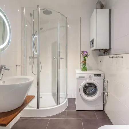 The Paul Ii, 3 Bedrooms Up To 6 Ppl In Prenzlauer Berg Apartment *