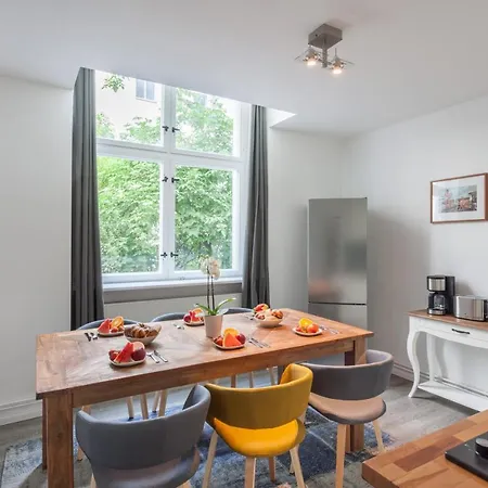Apartment The Paul Ii, 3 Bedrooms Up To 6 Ppl In Prenzlauer Berg *