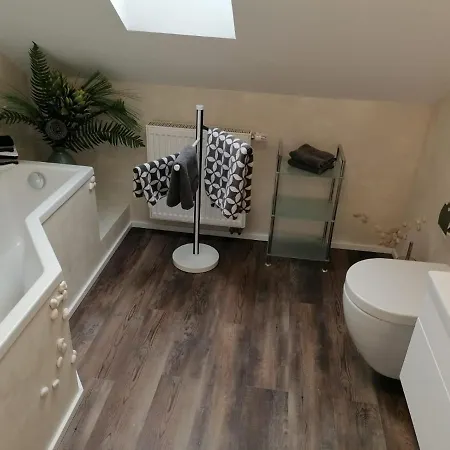 Apartment Kleines Vollklimatisiertes Naehe Stadtpark *