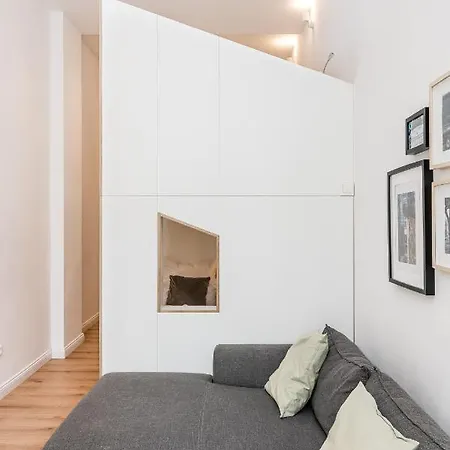 Stylish New Cube Loft Ii By Berlin-wall-apartments アパート