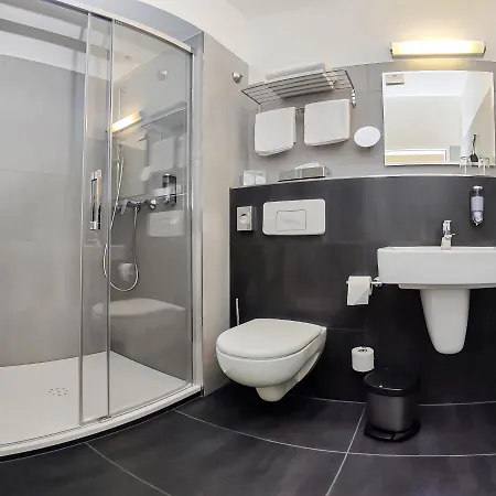 Gruenau 4* Berlin