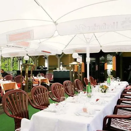 Hotel Gruenau 4*