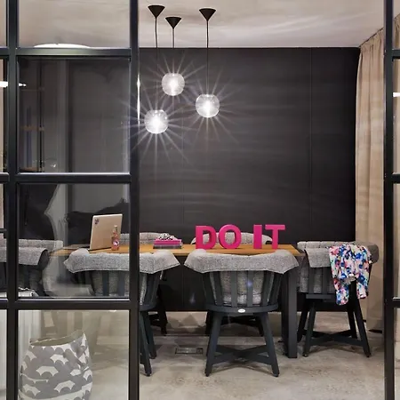 Hotel Moxy Humboldthain Park