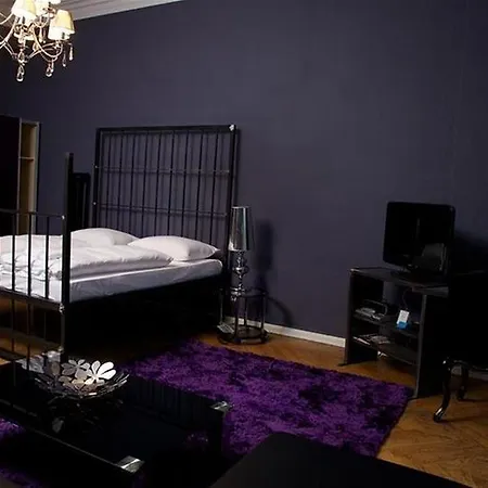 Arthotel Connection