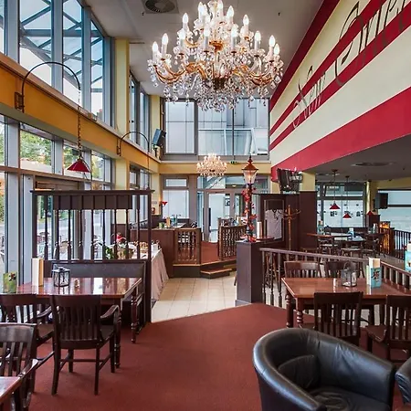 City-east Landsberger Allee, An Ihg Отель Берлин