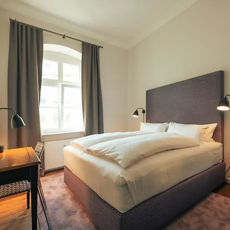 Bob W Mitte Berlin