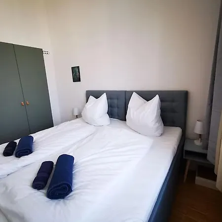 Sc 07 By Rockchair L Superhost Status L 2,5 Bedrooms Boxspringbeds Balcony Elevator Welcomes You! * Berlín