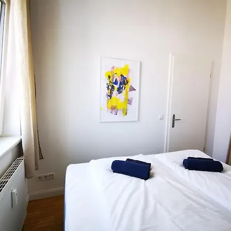 Sc 07 By Rockchair L Superhost Status L 2,5 Bedrooms Boxspringbeds Balcony Elevator Welcomes You! Berlín