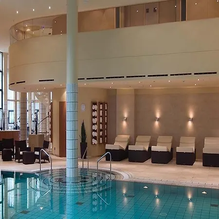 Hotel Sheraton Grand Esplanade 5*