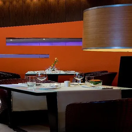 Sheraton Grand Esplanade 5*