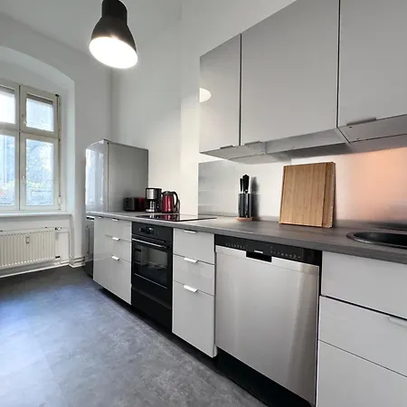 Be In At Charlottenburg Castle דירה ברלין
