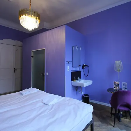 Arthotel Connection