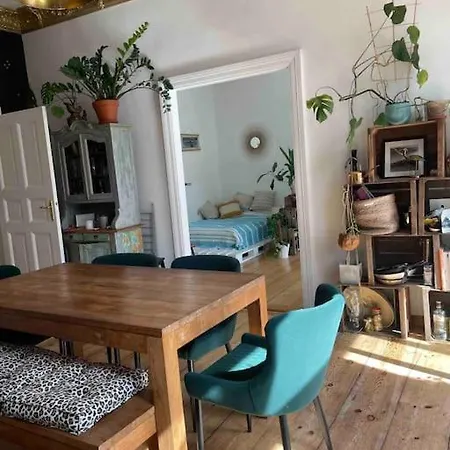 Enjoy Prenzlauer Berg At Its Best - Bright, Spacious, Ideally Located On 60M2 For 2 People * Berlin