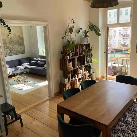 Enjoy Prenzlauer Berg At Its Best - Bright, Spacious, Ideally Located On 60M2 For 2 People Apartman *