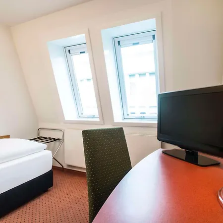 Nh City Ost Hotel