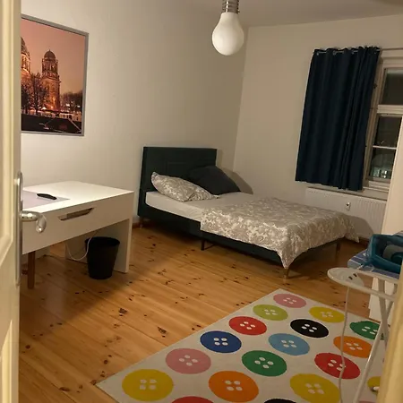 Spacious And Well Equipped Private In An Δωμάτια σε οικογενειακή κατοικία *