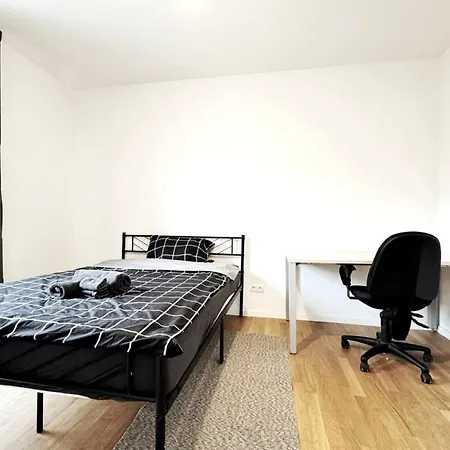 I Spacious 20sqm In Berlin-lichtenberg * Berlin
