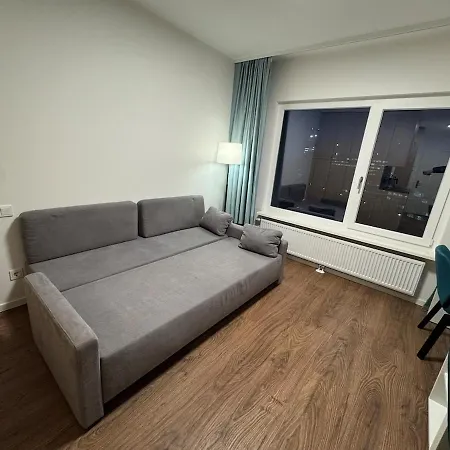 Apartment Hauptbahnhof 3 *