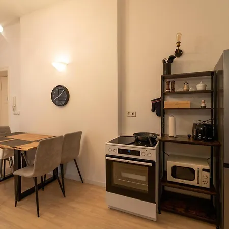 Evostay - Grosses In Zentraler Lage Apartment Berlin